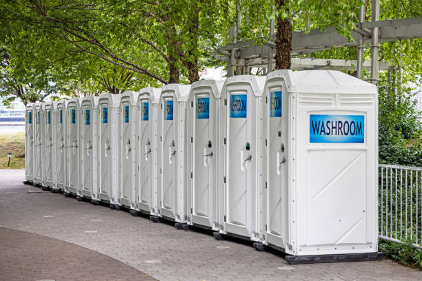 Portable bathroom rental in Howey In The Hills, FL